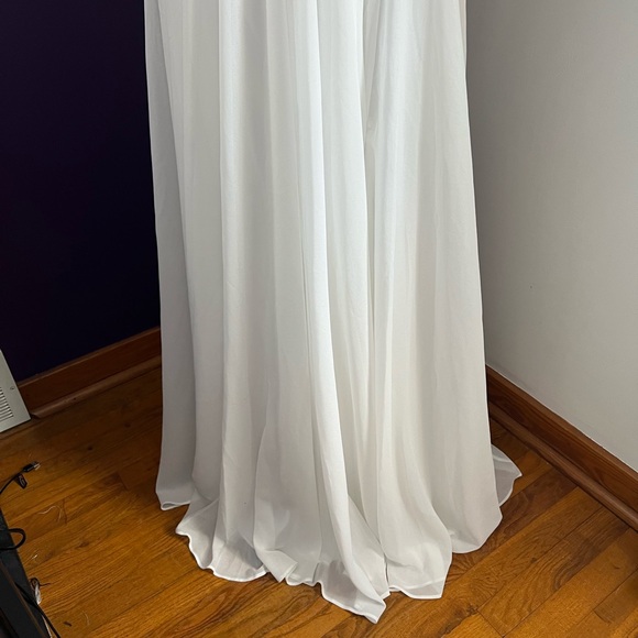 Fashion Nova Spaghetti Strap Wedding Gown NWT - Picture 5 of 14